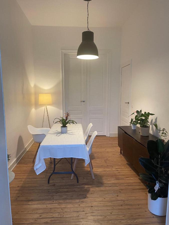 Charming Room In Eu District Brüssel Exterior foto